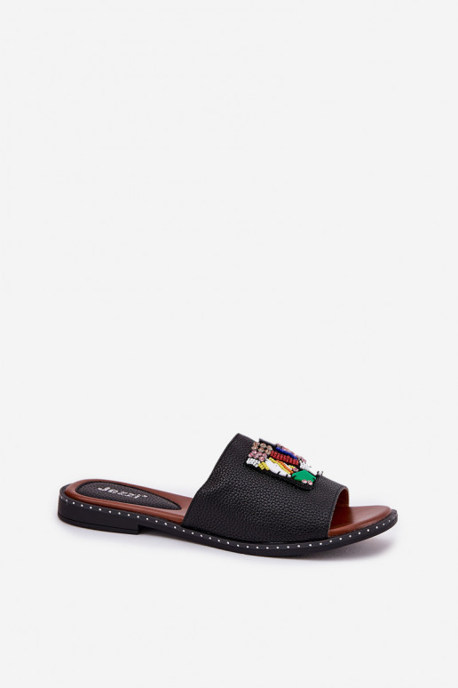 Moteriškos šlepetės su plačiais kulniukais su ornamentais juodos spalvos Clelione