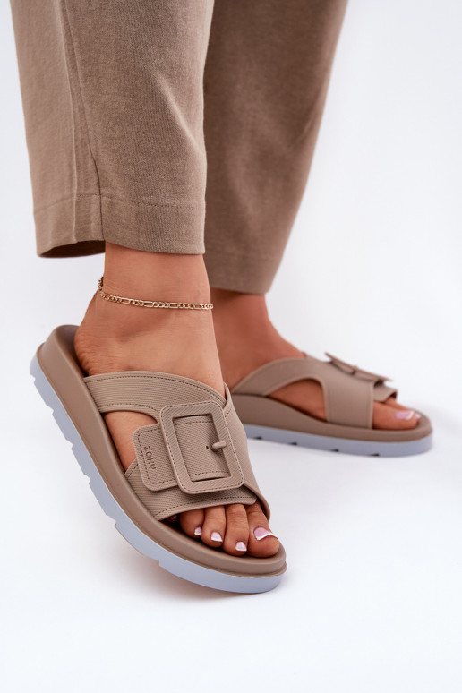 Kvepiantis Moteriškos šlepetės dekoruoti su sagtimis ZAXY RR285076 smėlio spalvos Kvepiantis Moteriškos šlepetės dekoruoti su sagtimis ZAXY RR285076 smėlio spalvos