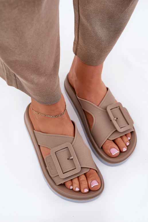 Kvepiantis Moteriškos šlepetės dekoruoti su sagtimis ZAXY RR285076 smėlio spalvos Kvepiantis Moteriškos šlepetės dekoruoti su sagtimis ZAXY RR285076 smėlio spalvos