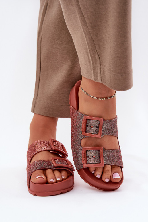 Kvepiantis Moteriškos šlepetės su blizgesiu I su sagtimismi ZAXY RR285025 rožinės spalvos