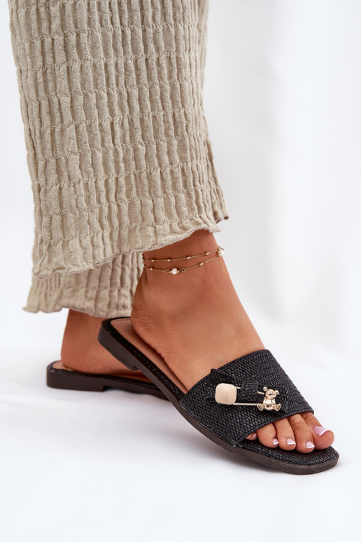 Moteriškos šlepetės su plačiais kulniukais su kaspinais juodos spalvos Sallariela