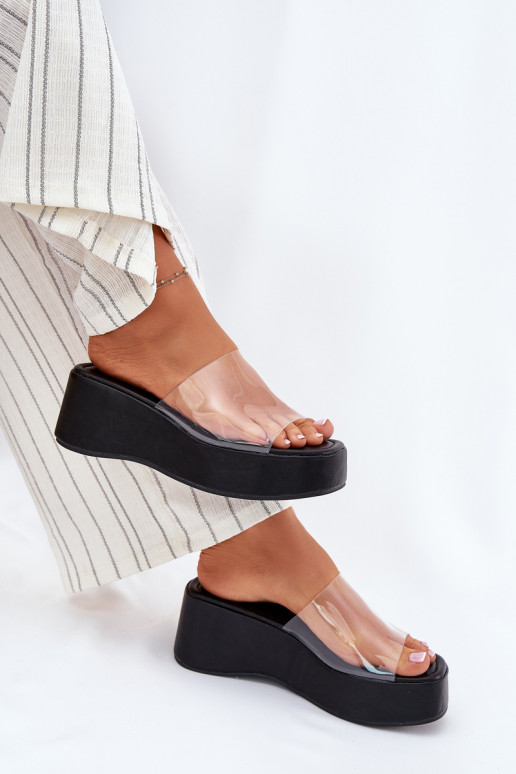 Moteriškos šlepetės Z Transparentnym Juostelėsem Ant pleišto juodos spalvos Meltiana