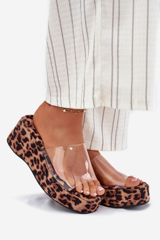 Moteriškos šlepetės Z Transparentnym Juostelėsem Ant pleišto su leopardo kailio raštais Meltiana