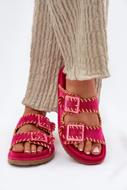 Moteriškos šlepetės su sagtimis I Ozdobnym Obszyciem rožinės spalvos Visley