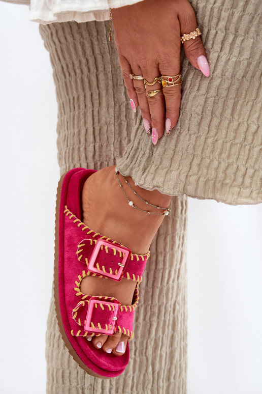 Moteriškos šlepetės su sagtimis I Ozdobnym Obszyciem rožinės spalvos Visley