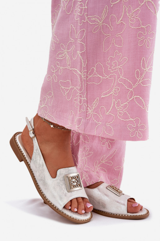 Elegantiško stiliaus Moteriškos basutės su plačiais kulniukais su ornamentais S.Barski KV51-082 sidabro spalvos