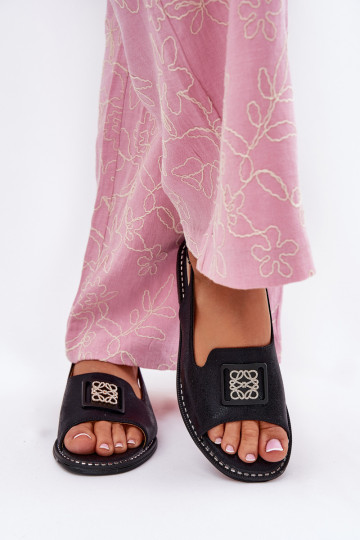 Elegantiško stiliaus Moteriškos basutės su plačiais kulniukais su ornamentais S.Barski KV51-082 juodos spalvos 2