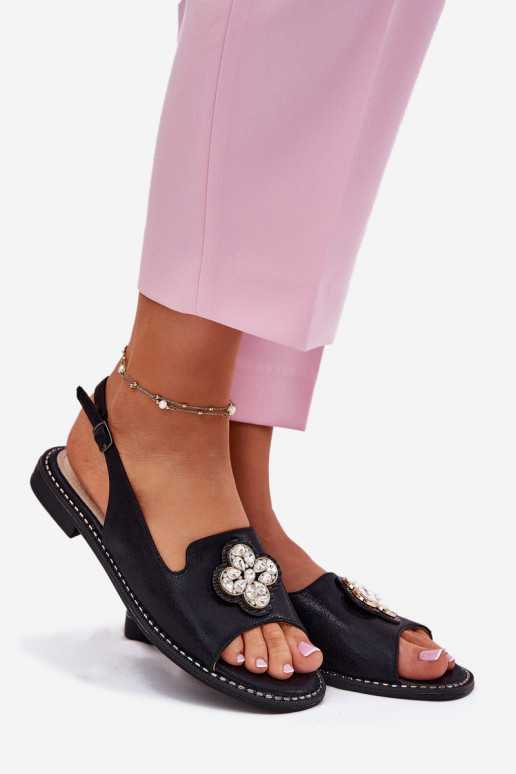 Moteriškos basutės su plačiais kulniukais Su puošniais Detalem S.Barski KV51-080 juodos spalvos