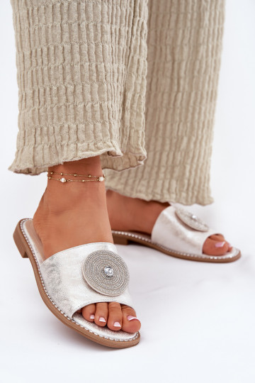 Moteriškos šlepetės su plačiais kulniukais su ornamentais S.Barski KV51-013 sidabro spalvos