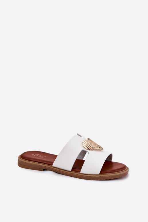 Moteriškos šlepetės su plačiais kulniukais su aukso spalvos detalėmis baltos spalvos Karinma