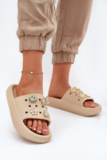 Moteriškos šlepetės Lengvos šlepetės Z Przypinkami Vinceza 76055 smėlio spalvos