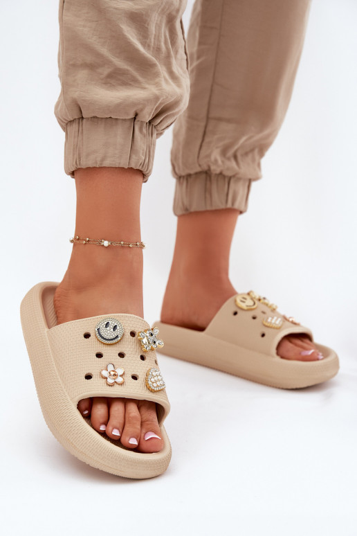 Moteriškos šlepetės Lengvos šlepetės Z Przypinkami Vinceza 76055 smėlio spalvos