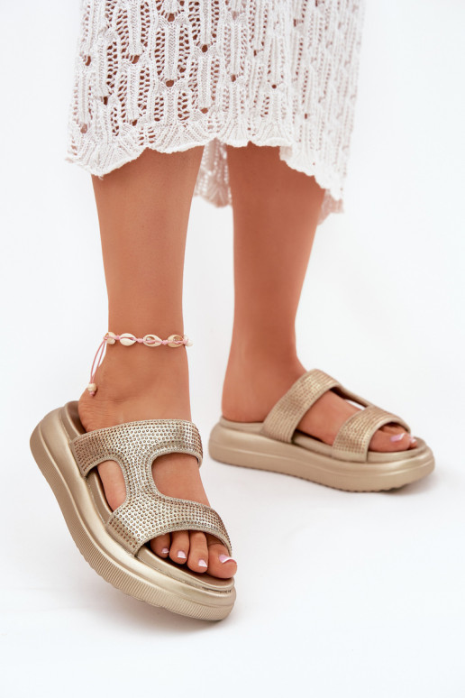 Dekoruotos Moteriškos šlepetės su platforma aukso spalvos Jestella