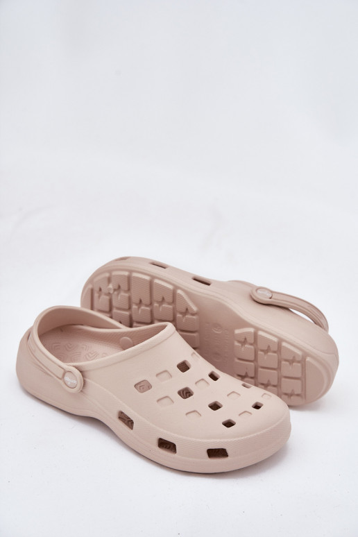 Moteriškos šlepetės Lengvos šlepetės LEMIGO 806 smėlio spalvos