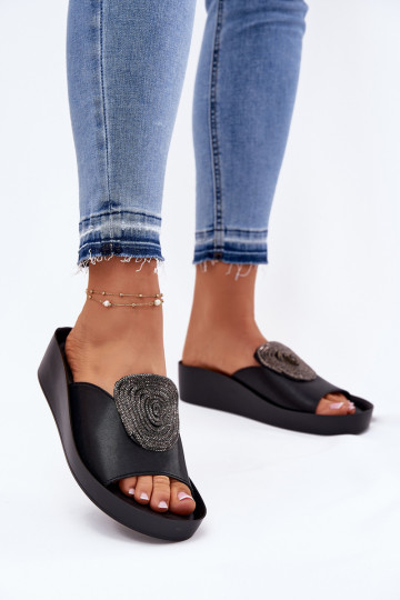 Oda Moteriškas Šlepetės su ornamentais KV51-028 juodos spalvos