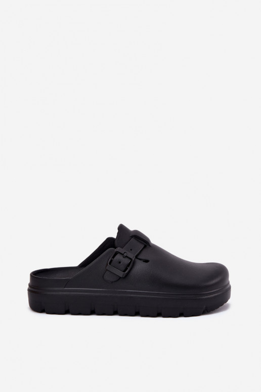 Lengvos šlepetės Moteriškos šlepetės su dirželiais I su sagtimis juodos spalvos Larinie