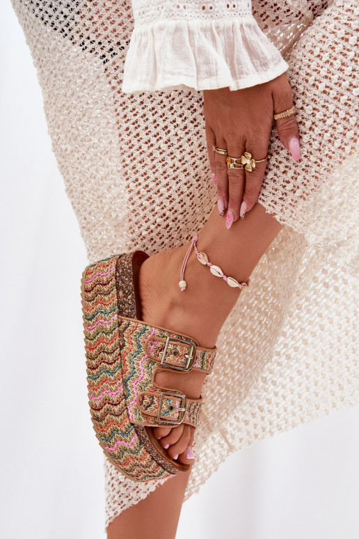 Moteriškos šlepetės su platforma Su Braid I su sagtimismi įvairių spalvų Eradriana