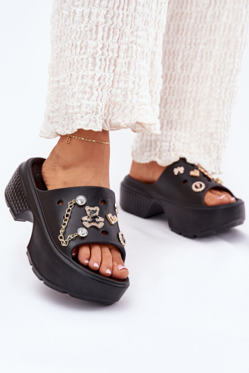 Lengvos šlepetės Moteriškos šlepetės su platforma Ze aukso spalvosmi Przypinkami juodos spalvos Ivoriel