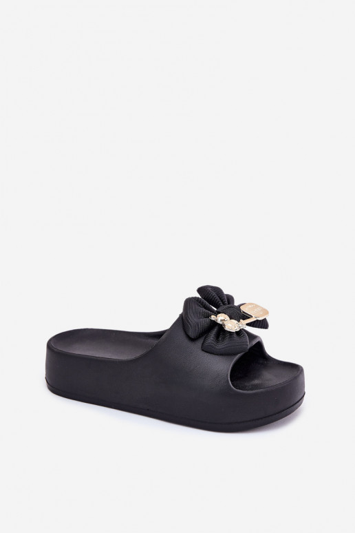 Moteriškos šlepetės Lengvos šlepetės su platforma su kaspinais I Broszką juodos spalvos Tai turirlize