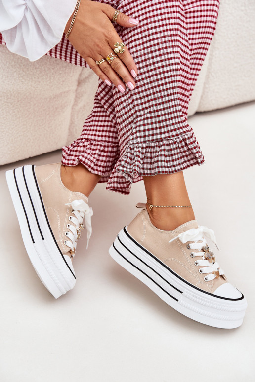 Laisvalaikio bateliai su platforma Ze aukso spalvosmi Przypinkami smėlio spalvos Fiorina Laisvalaikio bateliai su platforma Ze aukso spalvosmi Przypinkami smėlio spalvos Fiorina