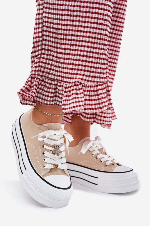 Laisvalaikio bateliai su platforma Ze aukso spalvosmi Przypinkami smėlio spalvos Fiorina Laisvalaikio bateliai su platforma Ze aukso spalvosmi Przypinkami smėlio spalvos Fiorina