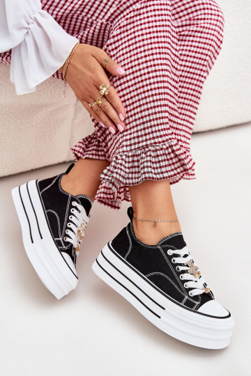 Laisvalaikio bateliai su platforma Ze aukso spalvosmi Przypinkami juodos spalvos Fiorina