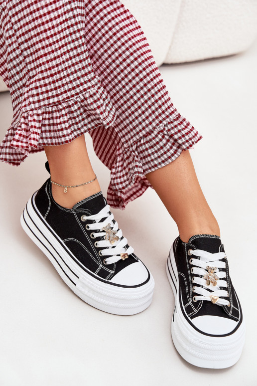 Laisvalaikio bateliai su platforma Ze aukso spalvosmi Przypinkami juodos spalvos Fiorina