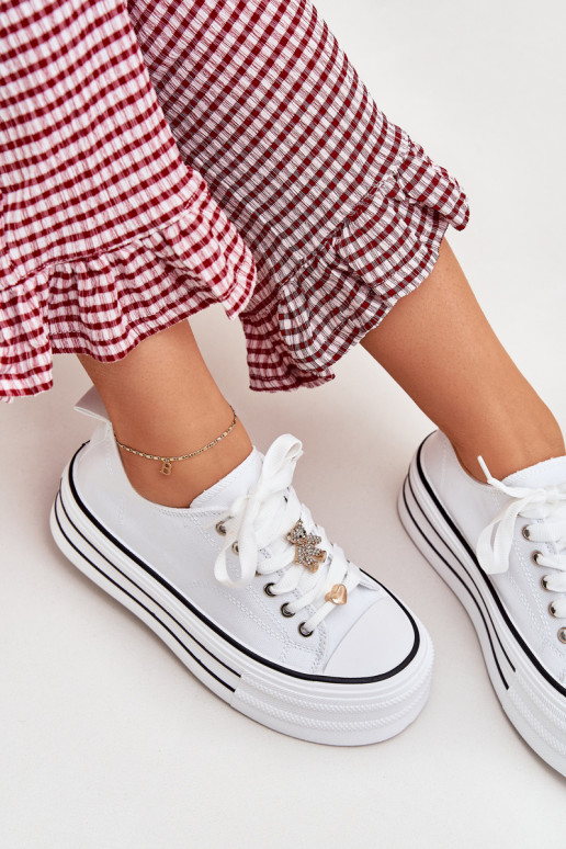 Laisvalaikio bateliai su platforma Ze aukso spalvosmi Przypinkami baltos spalvos Fiorina