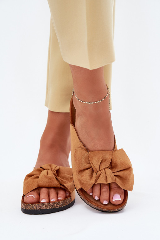 Moteriškos šlepetės Ant kamštinio pado Kokardką rudos spalvos Seressa