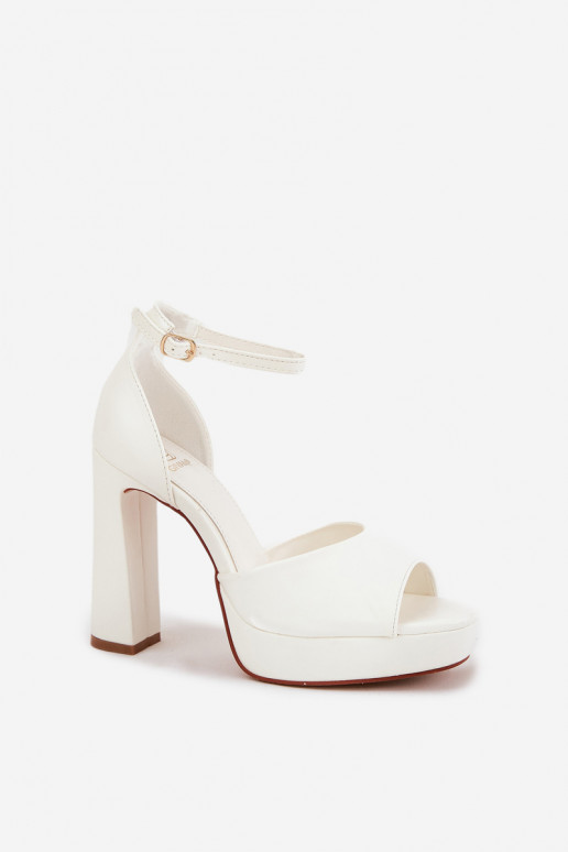 Moteriškos aukštakulnės basutės su...