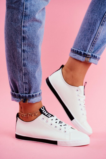 Klasikinio modelio sportbačiai juodos spalvos Ville