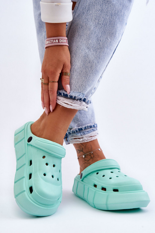 Crocs tipo šlepetės su paaukštinta platforma mėtinės spalvos Beckett Crocs tipo šlepetės su paaukštinta platforma mėtinės spalvos Beckett