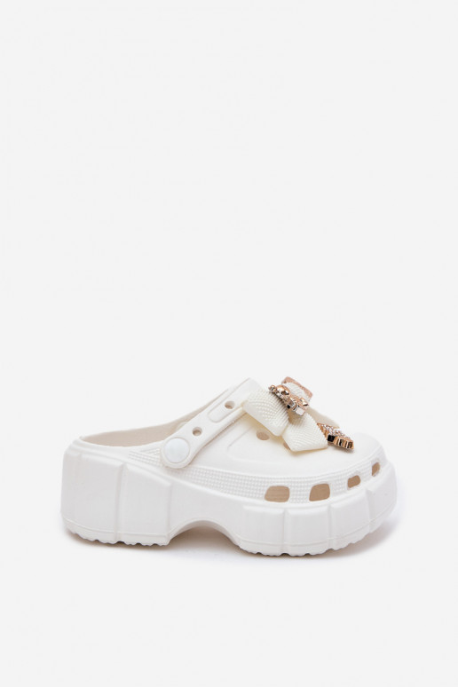 Šlepetės Vaikiški Vaikiški Lengvos šlepetės su kaspinais I Ozdobami baltos spalvos Selvana Šlepetės Vaikiški Vaikiški Lengvos šlepetės su kaspinais I Ozdobami baltos spalvos Selvana