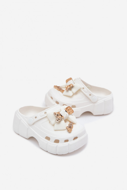 Šlepetės Vaikiški Vaikiški Lengvos šlepetės su kaspinais I Ozdobami baltos spalvos Selvana Šlepetės Vaikiški Vaikiški Lengvos šlepetės su kaspinais I Ozdobami baltos spalvos Selvana