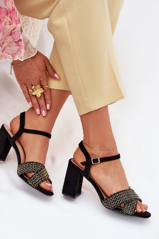 Moteriškos aukštakulnės basutės juodos spalvos Almera Moteriškos aukštakulnės basutės juodos spalvos Almera