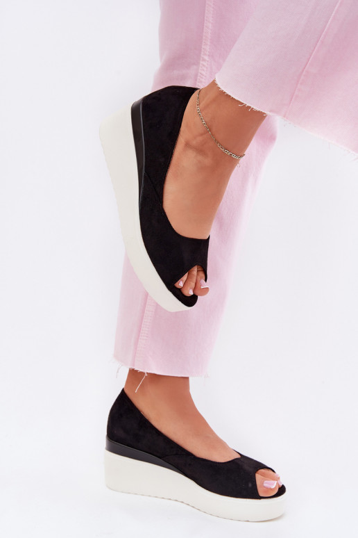 Moteriškos basutės Ant platformos Z iš eko zomšosu juodos spalvos Velira Moteriškos basutės Ant platformos Z iš eko zomšosu juodos spalvos Velira