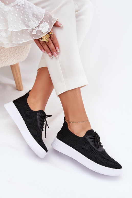 Įsispiriamo modelio sportiniai bateliai su platforma Moteriškas juodos spalvos Kalyra  Įsispiriamo modelio sportiniai bateliai su platforma Moteriškas juodos spalvos Kalyra