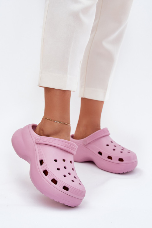 Lengvos šlepetės Moteriškos šlepetės su madingais masyviais padais Big Star RR274A120 rožinės spalvos Lengvos šlepetės Moteriškos šlepetės su madingais masyviais padais Big Star RR274A120 rožinės spalvos