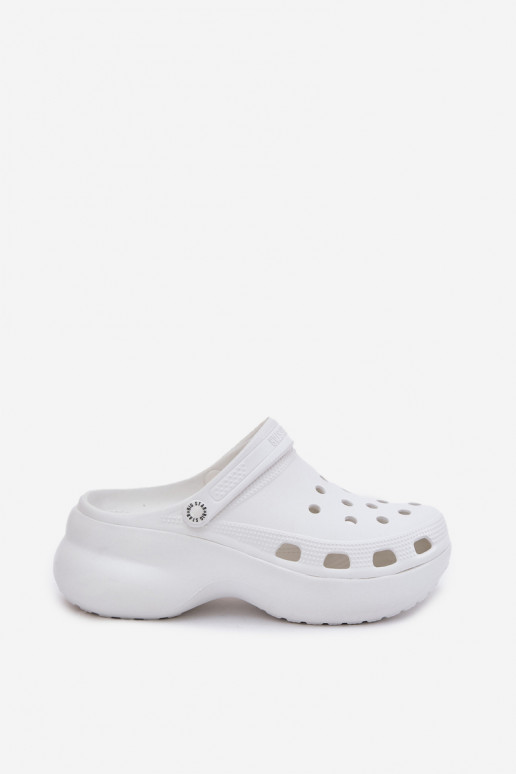 Lengvos šlepetės Moteriškos šlepetės su madingais masyviais padais Big Star RR274A119 baltos spalvos