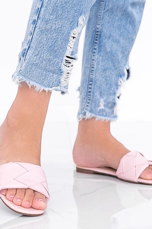 Smėlio spalvos sandalai su pinta...