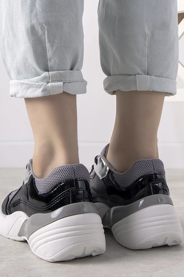 Juodi sportbačiai aukštu... 2