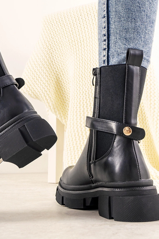 Juodi „Trinity“ grandinėlės kulkšnies... Juodi „Trinity“ grandinėlės kulkšnies...