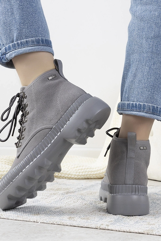 Tamsiai mėlyni turistiniai batai,...