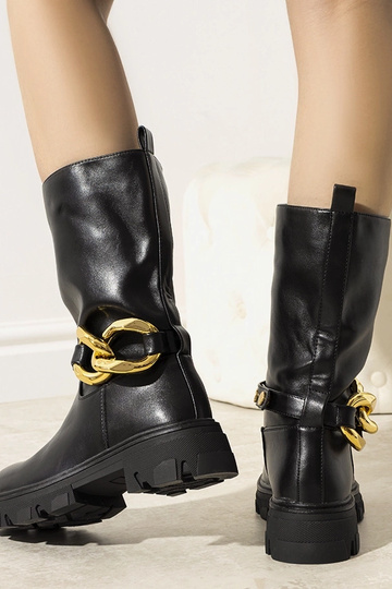 Juodi izoliuoti kulkšnies... 2