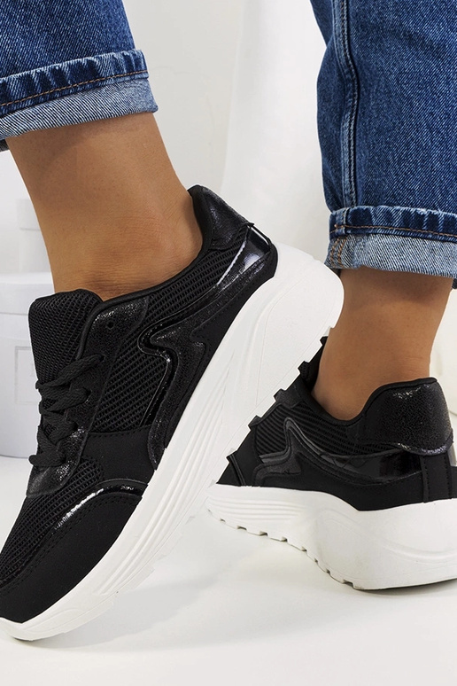 Smėlinio atspalvio aukšti sportiniai...