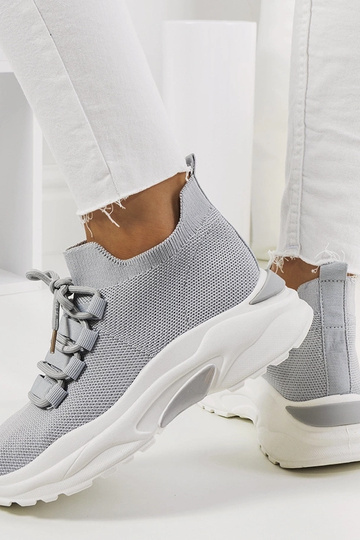 Barraza moteriški pilki... 2