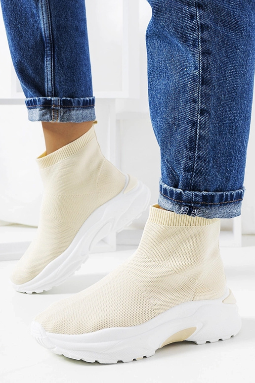 Rudi aukšti sportiniai bateliai,...