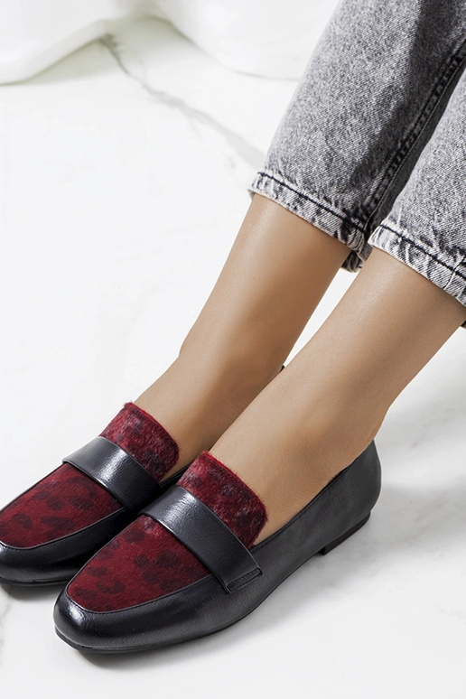 Juodos ir bordo spalvos Kolk... Juodos ir bordo spalvos Kolk...