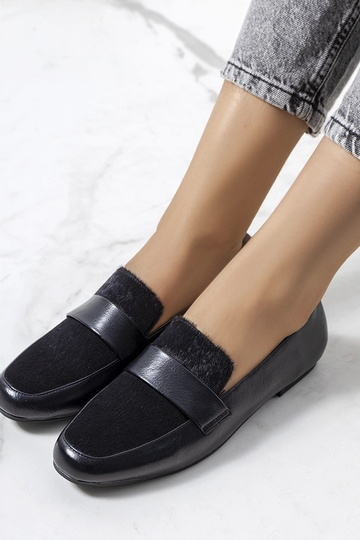 Juodi moteriški batai Kolk