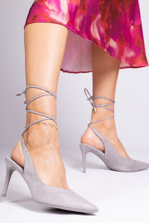 Hakola pilkos spalvos atvirų kojų pompos Hakola pilkos spalvos atvirų kojų pompos